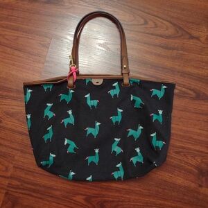Fossil lama tote